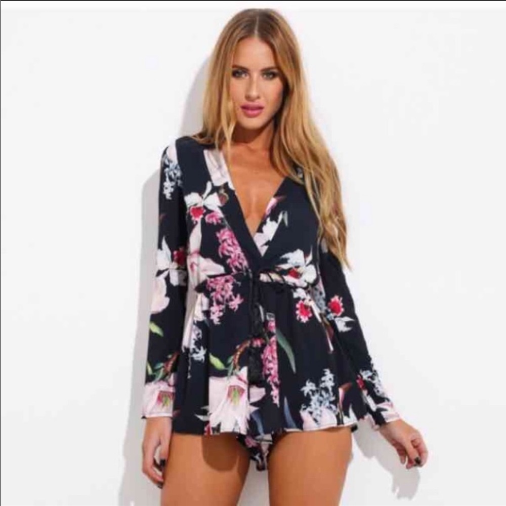 Hello Molly black floral romper
